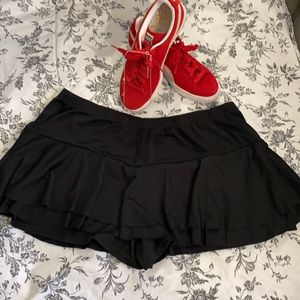 Short black mini skort
